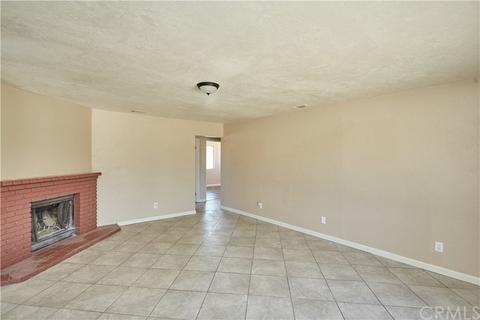 14579 Juniper St, Hesperia, CA 92345 photo 3