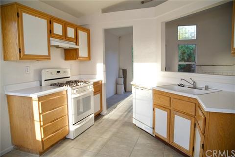 14444 Columbia Ct, Adelanto, CA 92301 photo 6