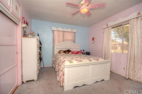 243 W Grove St, Rialto, CA 92376 photo 11