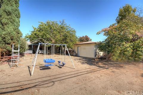 243 W Grove St, Rialto, CA 92376 photo 18