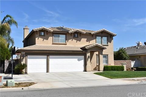 1571 Carleton Ct, Corona, CA 92881 photo 2