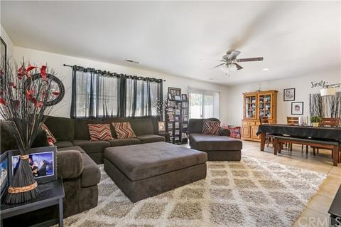 3014 Blue Cascade Dr, Perris, CA 92571 photo 4