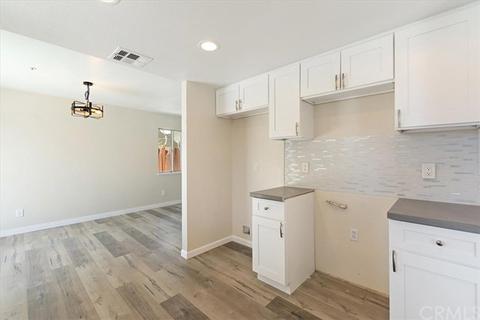 13631 W Constitution Way, Fontana, CA 92336 photo 5