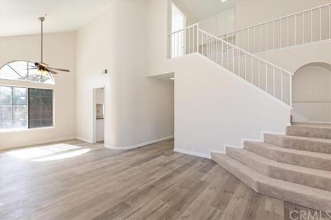 13631 W Constitution Way, Fontana, CA 92336 photo 2