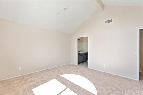 13631 W Constitution Way, Fontana, CA 92336 photo 15