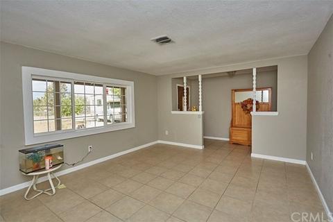 15683 Ash St, Hesperia, CA 92345 photo 6