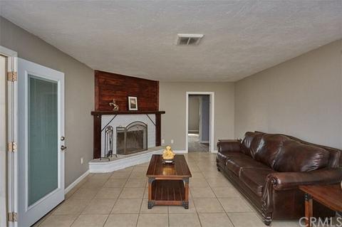 15683 Ash St, Hesperia, CA 92345 photo 10