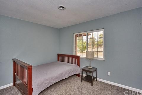 15683 Ash St, Hesperia, CA 92345 photo 23