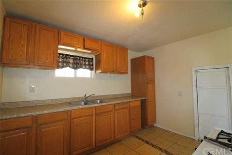 6652 Cherimoya Ave, Fontana, CA 92336 photo 18