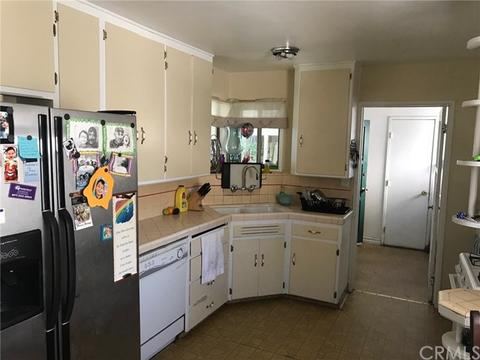 2904 E 63rd St, Long Beach, CA 90805 photo 2