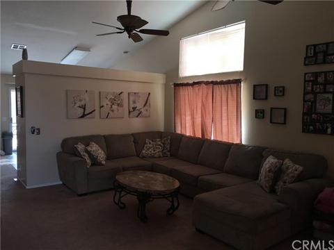 13591 Bentwood St, Hesperia, CA 92344 photo 2