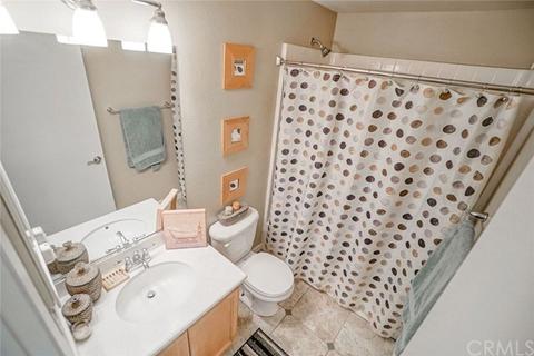 500 N Willowbrook Ave #E2, Compton, CA 90220 photo 9