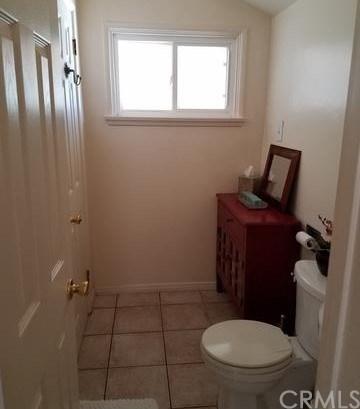 7811 Lyndora St, Downey, CA 90242 photo 3