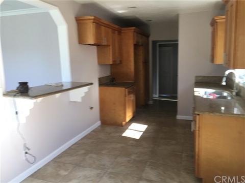 15136 Wiemer Ave, Paramount, CA 90723 photo 6