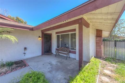 8626 Limestone Dr, Riverside, CA 92504 photo 2