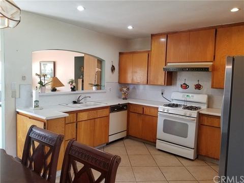 5771 Cedar Ave, Long Beach, CA 90805 photo 2
