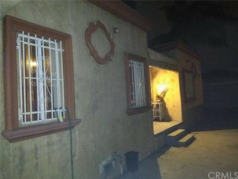 733 W Arbutus St, Compton, CA 90220 photo 4
