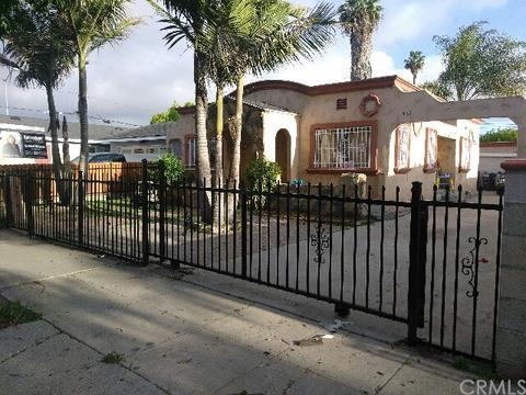 733 W Arbutus St, Compton, CA 90220 photo 2