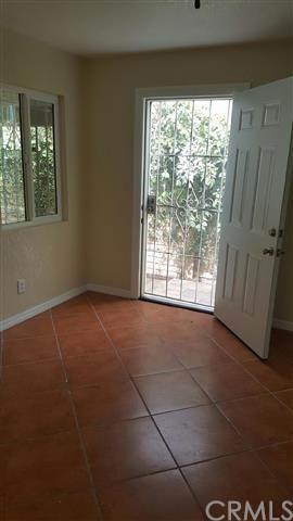 2086 E Hatchway St, Compton, CA 90222 photo 10
