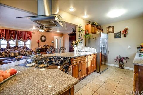 1013 N Sloan Ave, Compton, CA 90221 photo 6