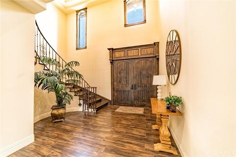 8576 Cherokee, Downey, CA 90241 photo 3