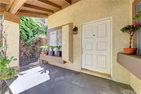 5500 E Joaquin Ct, Commerce, CA 90040 photo 6