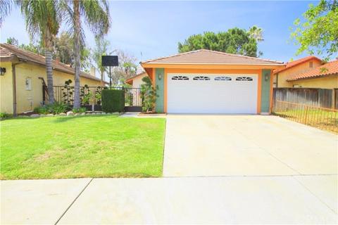 1391 Cherrytree Rd, Colton, CA 92324 photo 2