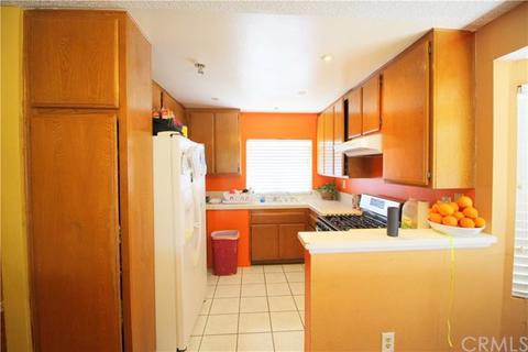 1391 Cherrytree Rd, Colton, CA 92324 photo 6