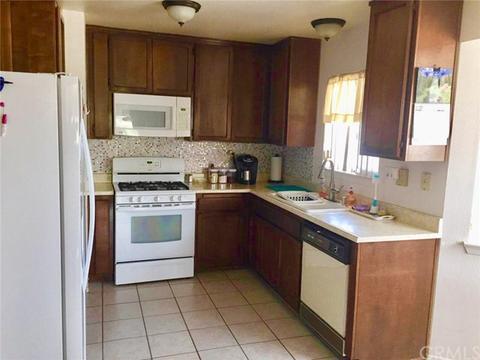14988 Willow St, Hesperia, CA 92345 photo 4