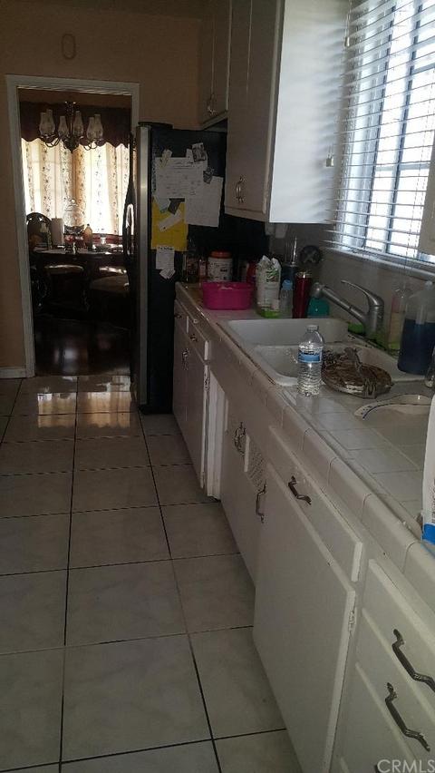 1832 E Queensdale St, Compton, CA 90221 photo 3