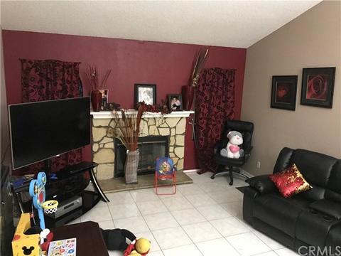 210 E Cascade Dr, Rialto, CA 92376 photo 3