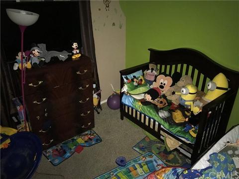 210 E Cascade Dr, Rialto, CA 92376 photo 4
