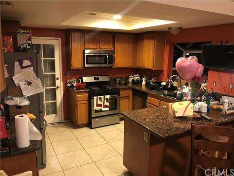 210 E Cascade Dr, Rialto, CA 92376 photo 2