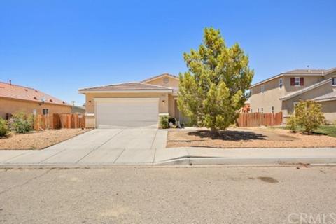 10554 Leisure Cir, Adelanto, CA 92301 photo 2