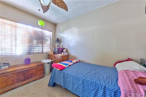 8021 Lyndora St, Downey, CA 90242 photo 15
