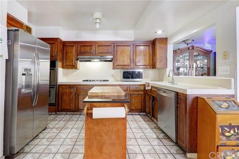 8021 Lyndora St, Downey, CA 90242 photo 6