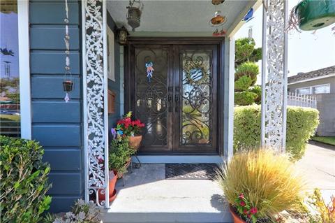 8021 Lyndora St, Downey, CA 90242 photo 3