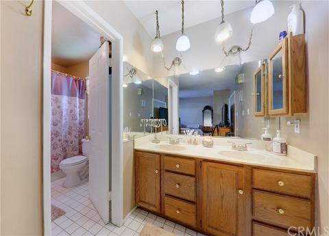 8021 Lyndora St, Downey, CA 90242 photo 12