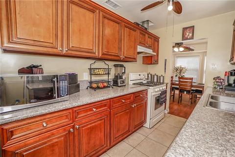 811 E Palmer St, Compton, CA 90221 photo 3
