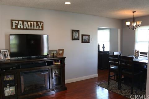 1626 E 213th St, Carson, CA 90745 photo 11