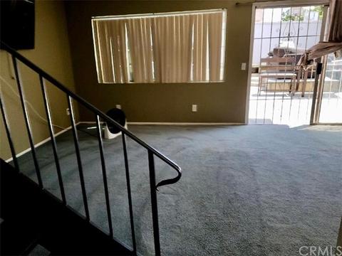 624 W Almond St, Compton, CA 90220 photo 4