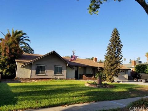 17028 Hibiscus St, Fontana, CA 92335 photo 1