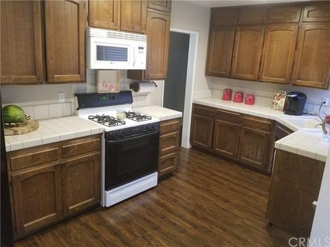 17028 Hibiscus St, Fontana, CA 92335 photo 3