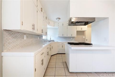 7907 Leeds St, Downey, CA 90242 photo 6
