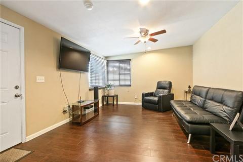 13630 Wiemer Ave, Paramount, CA 90723 photo 2