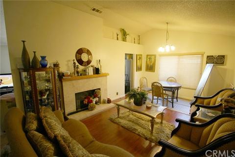 1276 Wrigley Ln, Perris, CA 92571 photo 2