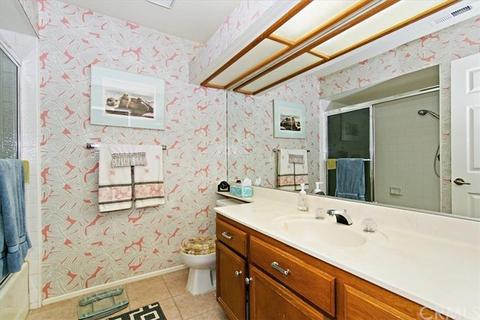939 Hedges Dr, Corona, CA 92880 photo 16