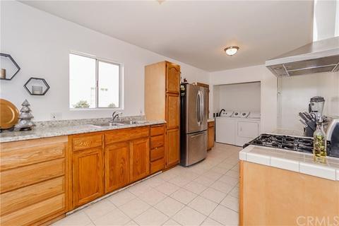 14412 Perilla Ave, Paramount, CA 90723 photo 8