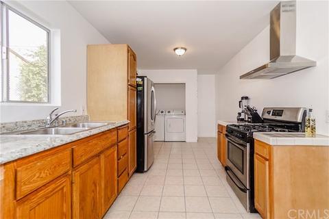 14412 Perilla Ave, Paramount, CA 90723 photo 9