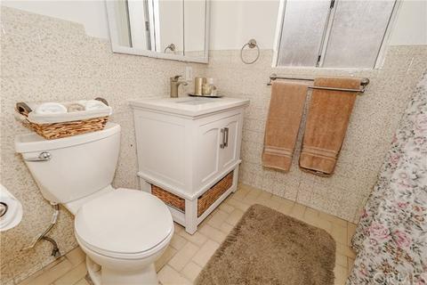 14412 Perilla Ave, Paramount, CA 90723 photo 16